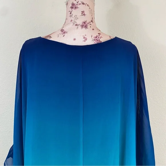 Lane Bryant sz:26/28 Ombré Blues to White Poncho Blouse Relaxed Fit Top - Picture 6 of 11